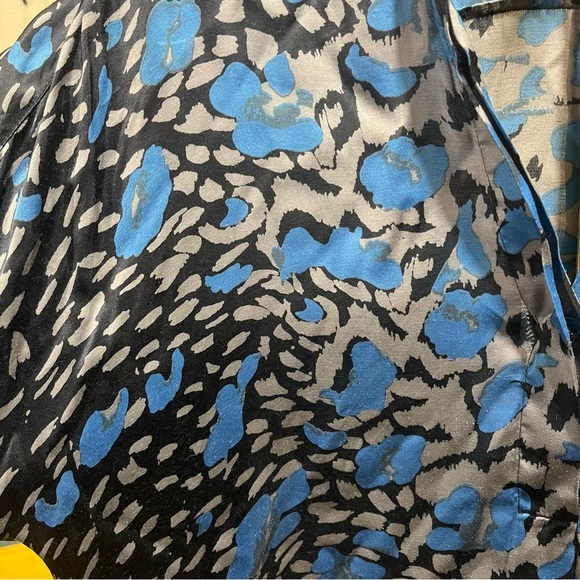 ZADIG & VOLTAIRE ~ Raita Leo Print Shirt Dress with Single Button Pop Over Style - Picture 7 of 12